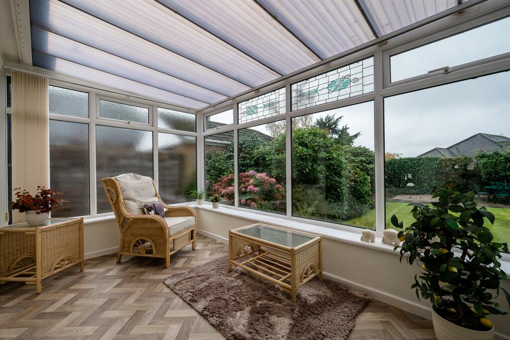 3 bedroom detached bungalow for sale in Ravenwood Drive, Hale Barns, WA15